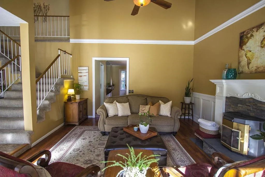 https://cdn.realtyfeed.com/cdn/127/305811388/54f45437f8dfcdcac16dd4e1d65dd489.webp