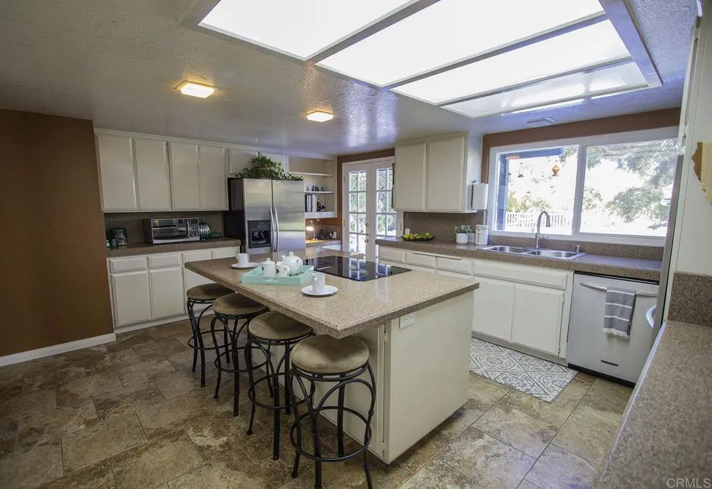 https://cdn.realtyfeed.com/cdn/127/305811388/8dce123ecef27b5de8f3d39a17cba1ac.webp