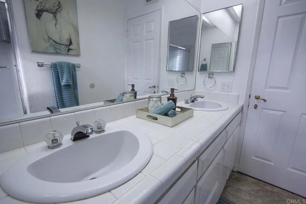 https://cdn.realtyfeed.com/cdn/127/305811388/b2fc7cb9af0e74831bb5810a1c4b7e11.webp