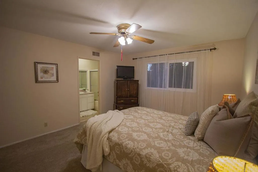 https://cdn.realtyfeed.com/cdn/127/305811388/d2efddc1d66ad6f38500a49e112a1617.webp