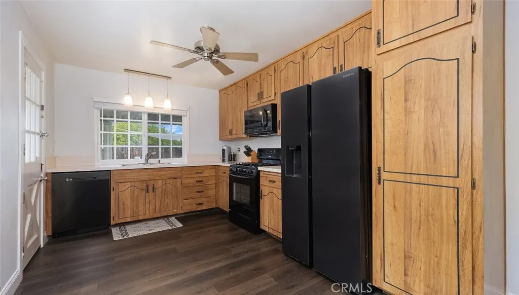 https://cdn.realtyfeed.com/cdn/127/305813506/395253b059d43b10fe58dfa3134cf93e.webp