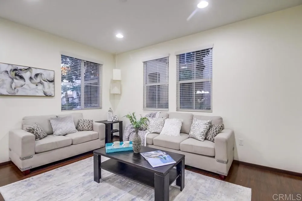 https://cdn.realtyfeed.com/cdn/127/305814317/44b7c1fd913395b2696da956a930e887.webp