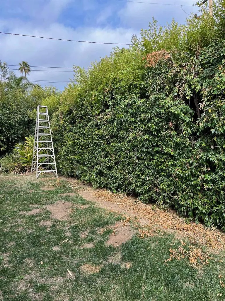 https://cdn.realtyfeed.com/cdn/127/305815633/237cc41b6888ac40ae3aeca407b34b94.webp