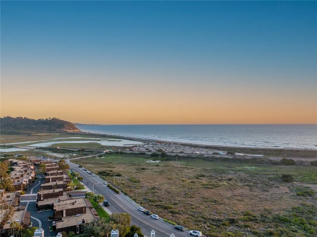 https://cdn.realtyfeed.com/cdn/127/305816198/2fb2a80f1b7f331c9e585e64be08a0dc.webp