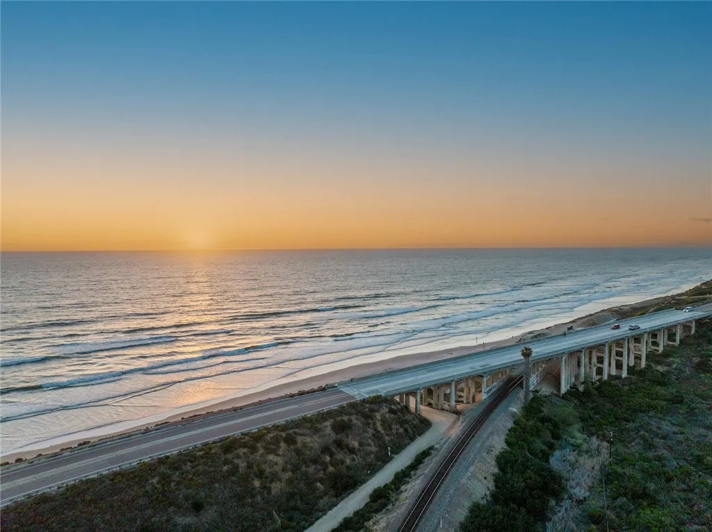 https://cdn.realtyfeed.com/cdn/127/305816198/91b470d3840c9acd434d842d7b20d0fe.webp