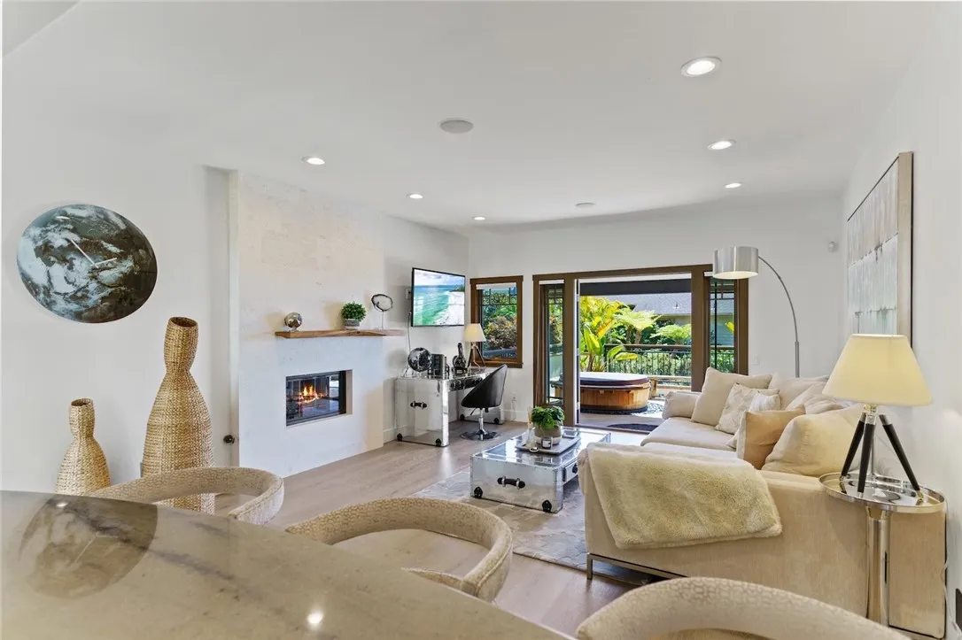https://cdn.realtyfeed.com/cdn/127/305816198/a380a9e02eca72eb1bffd3dd0e40133b.webp