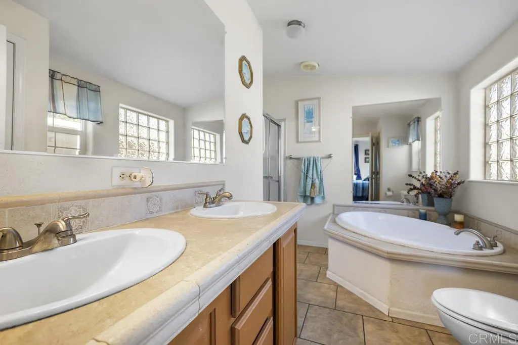 https://cdn.realtyfeed.com/cdn/127/305817036/b40ac85968463de4ddb27d24f0cd2908.webp