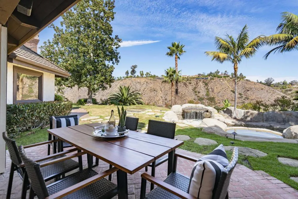 https://cdn.realtyfeed.com/cdn/127/305817710/134d2dab35dcc2e3ae858b8731aabeb9.webp