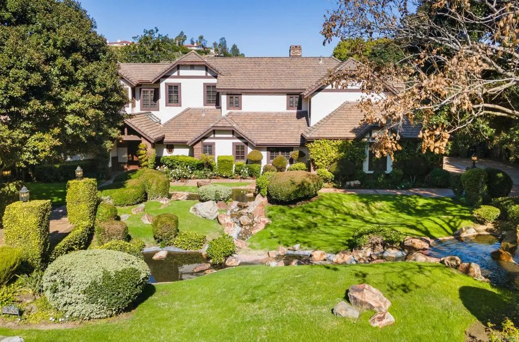 https://cdn.realtyfeed.com/cdn/127/305817710/8da4b3ea560ebcd15dff299e53a832c1.webp