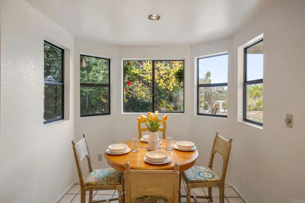 https://cdn.realtyfeed.com/cdn/127/305819357/316b3b282e14289e24494596b5fa93e7.webp