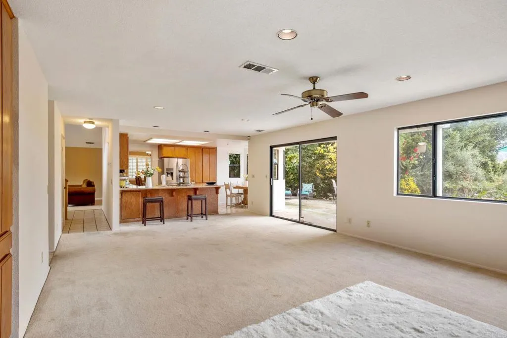 https://cdn.realtyfeed.com/cdn/127/305819357/4bcf36c624a39efcd502de62be3da995.webp