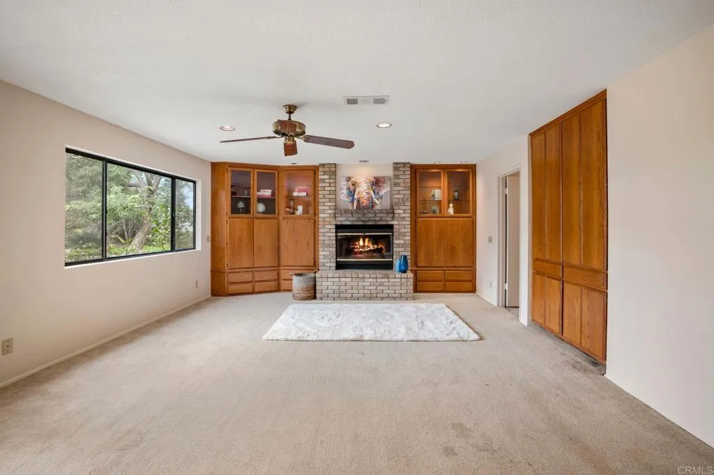 https://cdn.realtyfeed.com/cdn/127/305819357/b7fc256ef5c4572696e2ac7b774d2827.webp