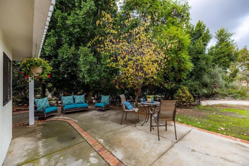 https://cdn.realtyfeed.com/cdn/127/305819357/d5ed4bb5512b5ff0197634793a4a1a37.webp