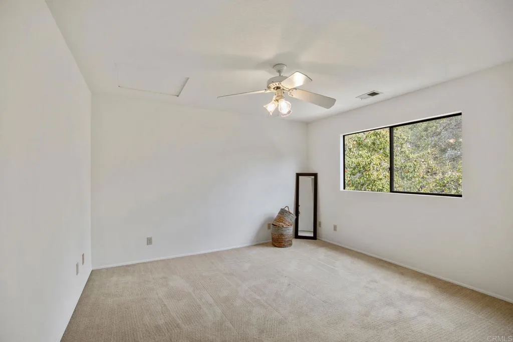 https://cdn.realtyfeed.com/cdn/127/305819357/da89a8975e2c36199820dc4f2f633d1a.webp