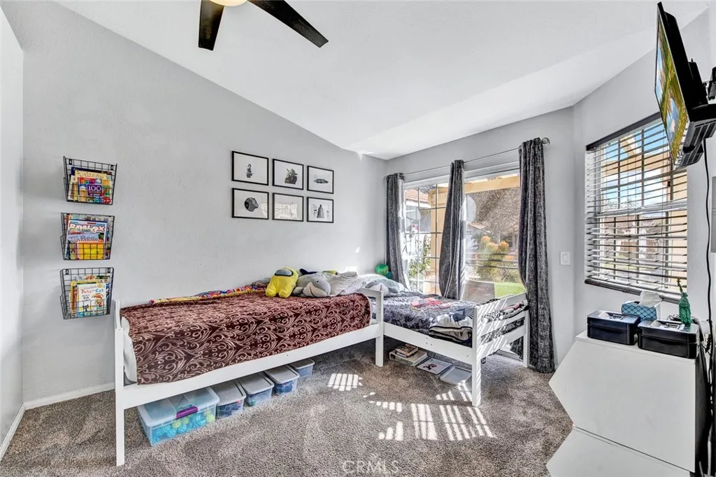 https://cdn.realtyfeed.com/cdn/127/305821102/05035bccbcc9934772a4a92124204de6.webp