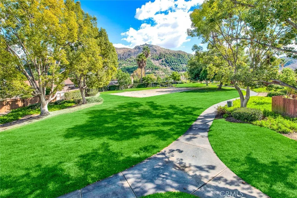 https://cdn.realtyfeed.com/cdn/127/305821102/2323e8b86720ee1a4342d21a4fa696e2.webp