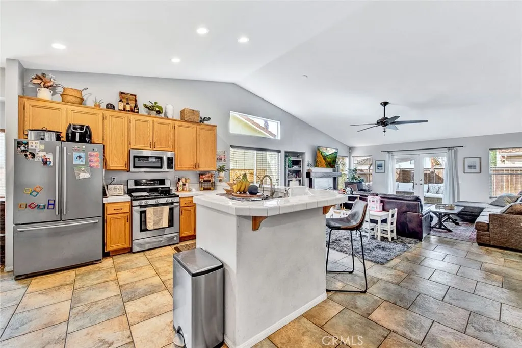 https://cdn.realtyfeed.com/cdn/127/305821102/7fe5f52871d32977a1bd9dd83e5e5196.webp