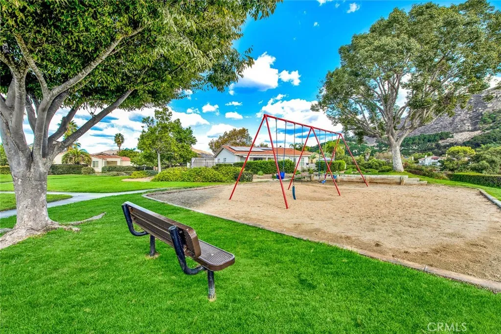 https://cdn.realtyfeed.com/cdn/127/305821102/811b8abb006a9da449064a261770001b.webp