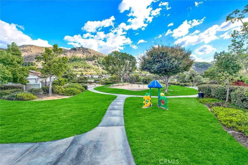 https://cdn.realtyfeed.com/cdn/127/305821102/eda60f8257955efd13ad2c03ad33c860.webp