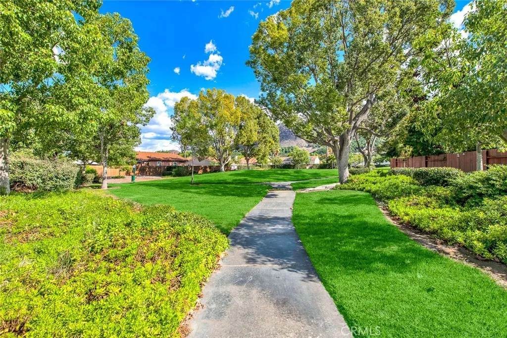 https://cdn.realtyfeed.com/cdn/127/305821102/fbad710e639c949e7a5577029c48ebde.webp