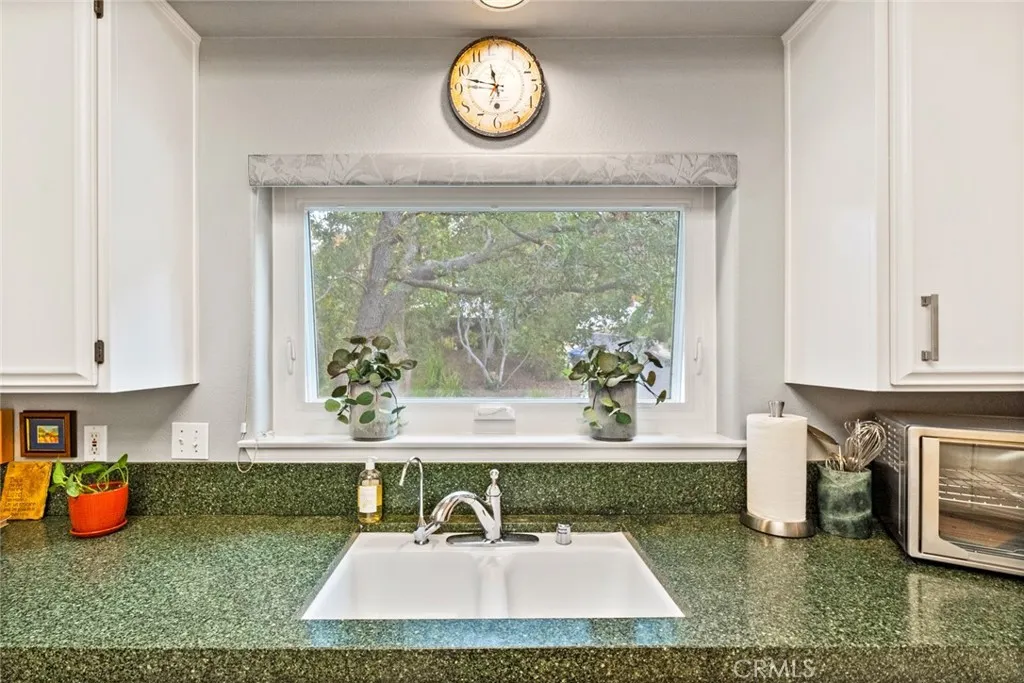 https://cdn.realtyfeed.com/cdn/127/305824804/a9194e2c13a33fb5a5f3eef2e3fd83c6.webp