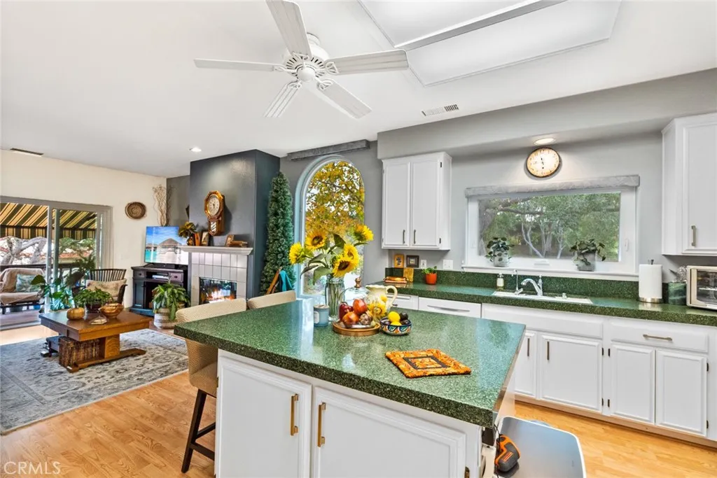 https://cdn.realtyfeed.com/cdn/127/305824804/ad129f8ad5a15ee4c867b5f75691c9dd.webp