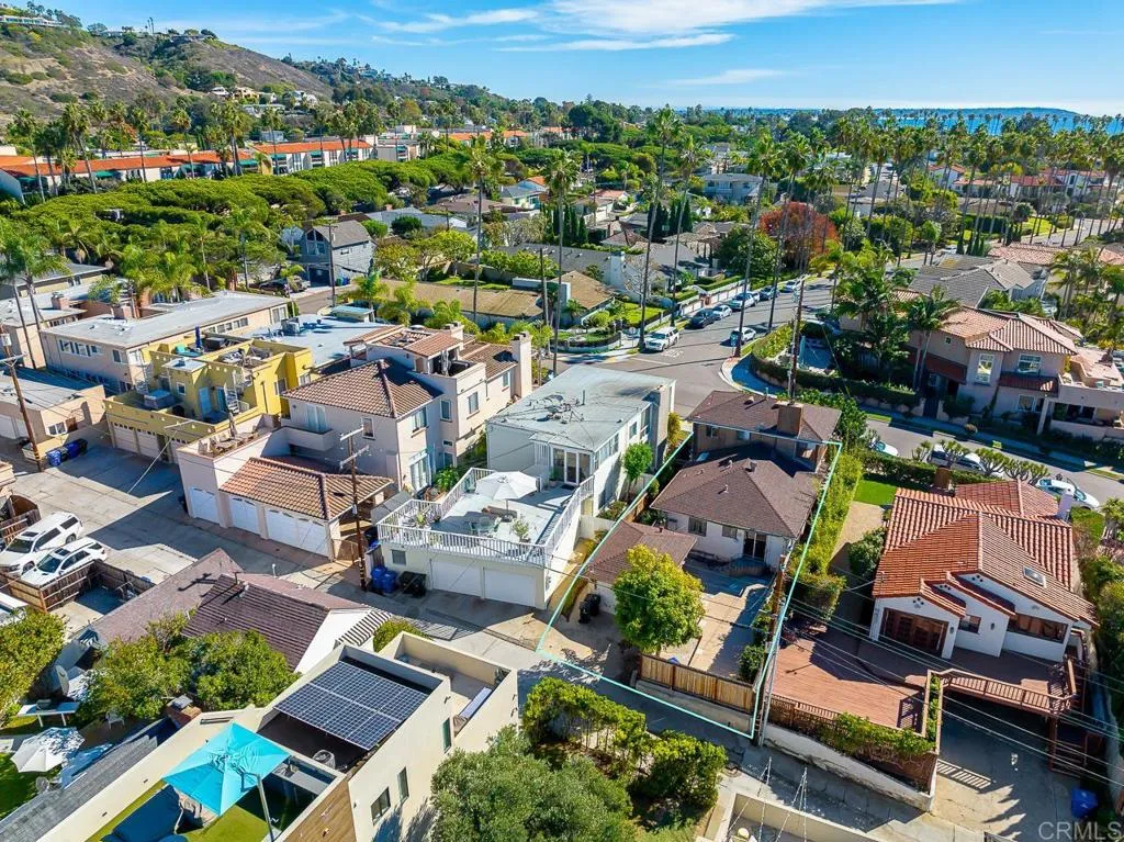 https://cdn.realtyfeed.com/cdn/127/305824912/931dea85a048abb1b57833f0a412d9d4.webp