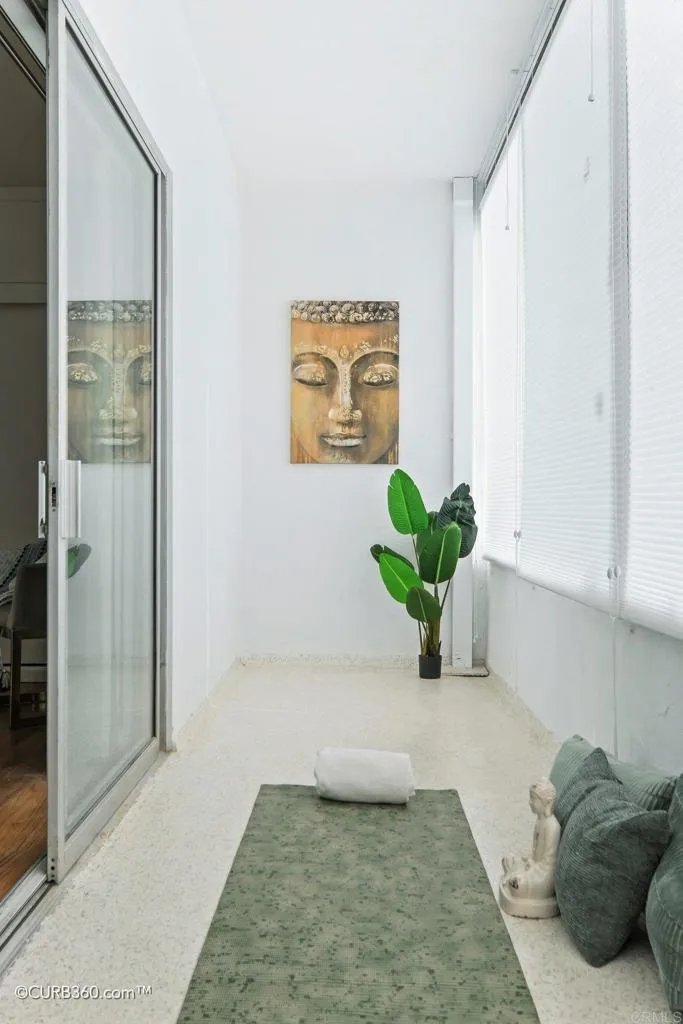 https://cdn.realtyfeed.com/cdn/127/305826371/0753407062cf3d8ecdcaec047115d273.webp