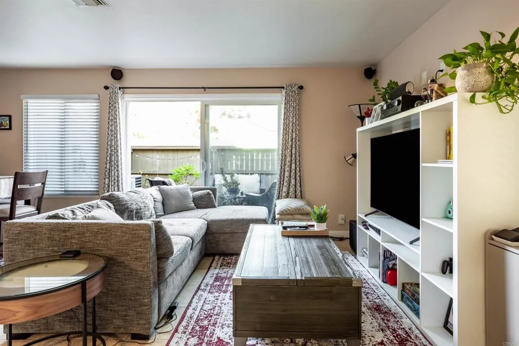 https://cdn.realtyfeed.com/cdn/127/305826385/95af96c033e6559e37011d7b7cdea940.webp