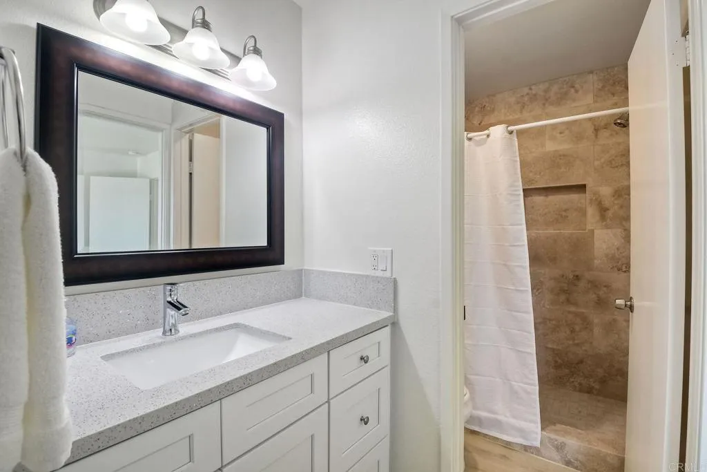 6675 Paseo Del Norte UNIT B, Carlsbad, CA, 92011