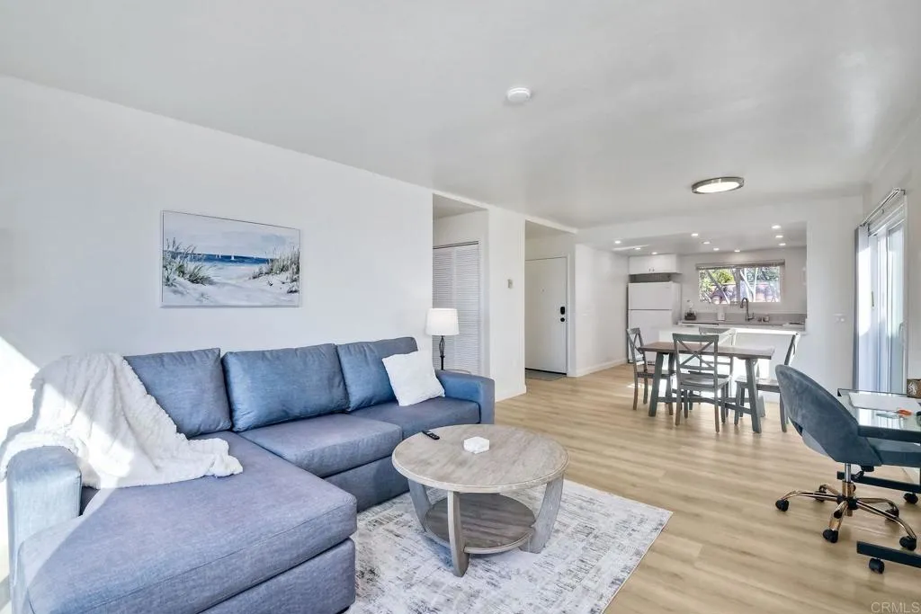 6675 Paseo Del Norte UNIT B, Carlsbad, CA, 92011