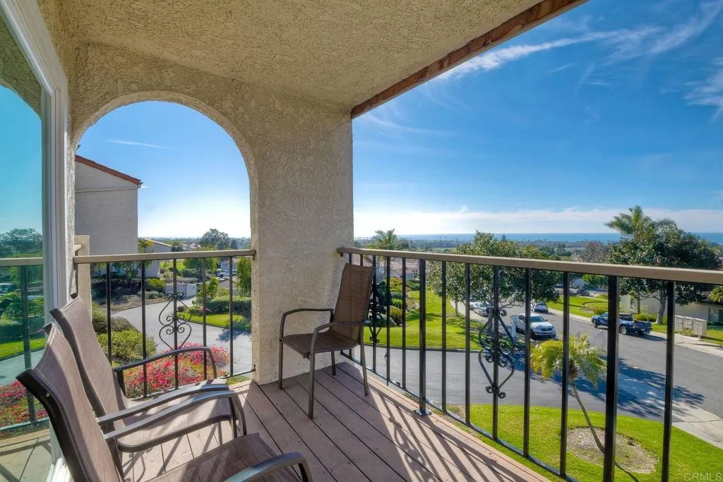 6675 Paseo Del Norte UNIT B, Carlsbad, CA, 92011