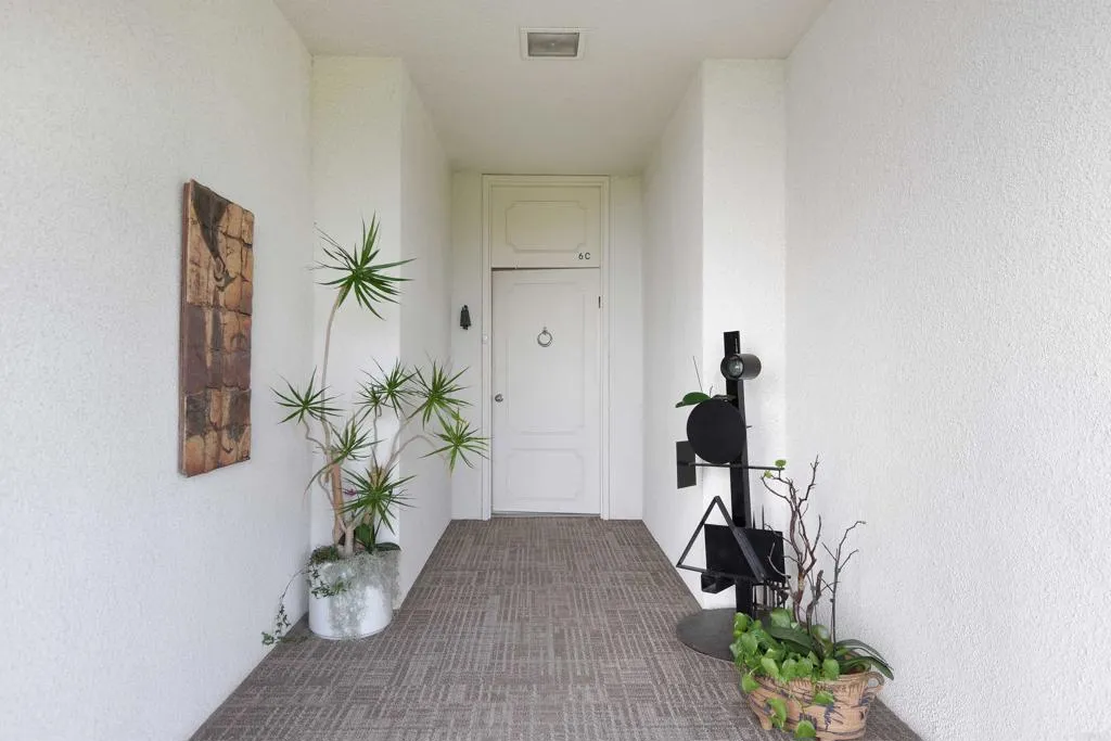 https://cdn.realtyfeed.com/cdn/127/305827987/2f598bcc681df056ca6827c806d0ebab.webp