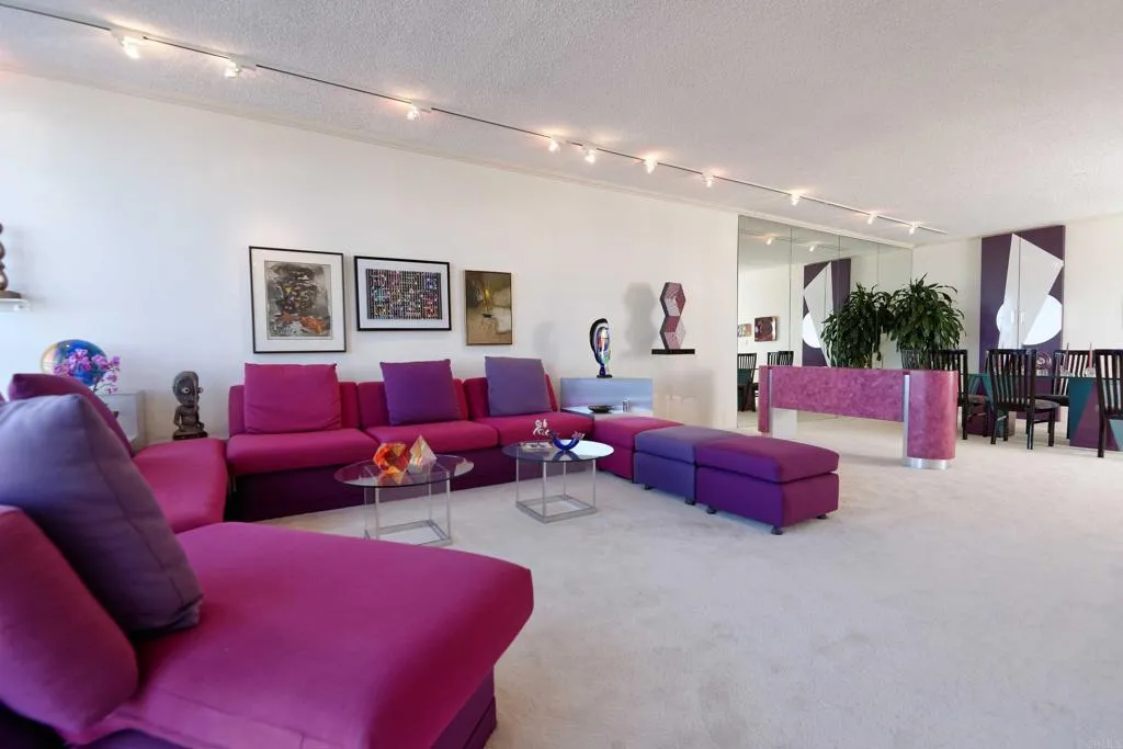 https://cdn.realtyfeed.com/cdn/127/305827987/ee47ee10ce54b419e01b701025867ebf.webp