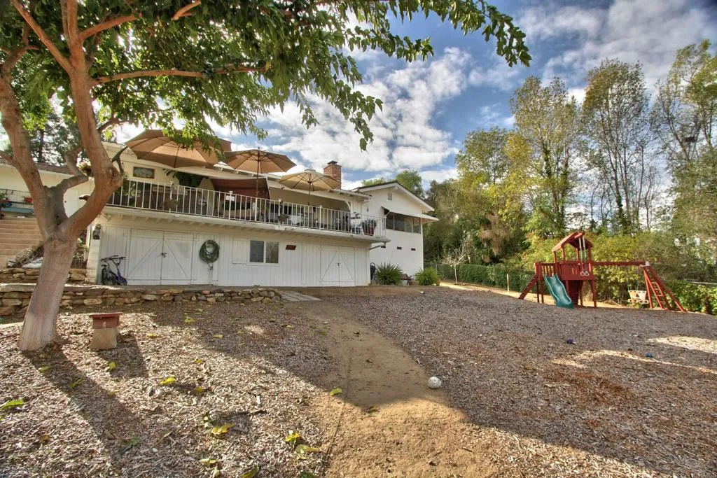 https://cdn.realtyfeed.com/cdn/127/305830504/25cd28170272ada5112b0b7949cbb6be.webp