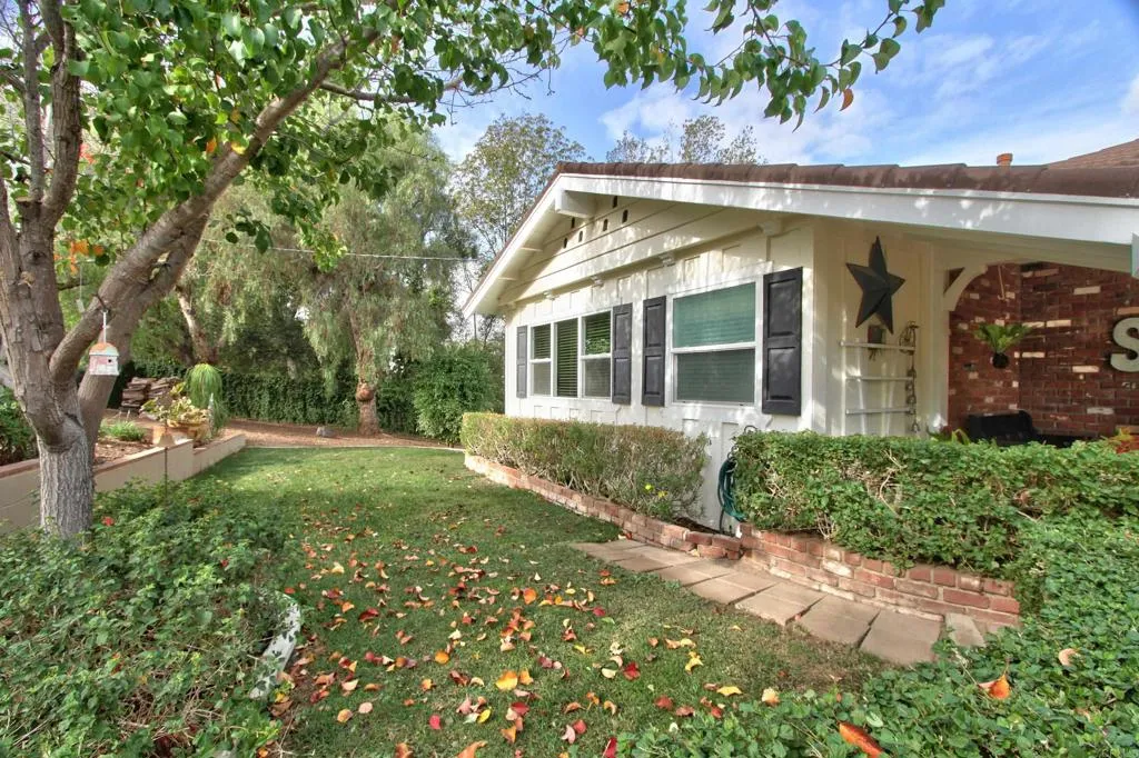 https://cdn.realtyfeed.com/cdn/127/305830504/332fbb100a37039d1f106ca3012ec882.webp