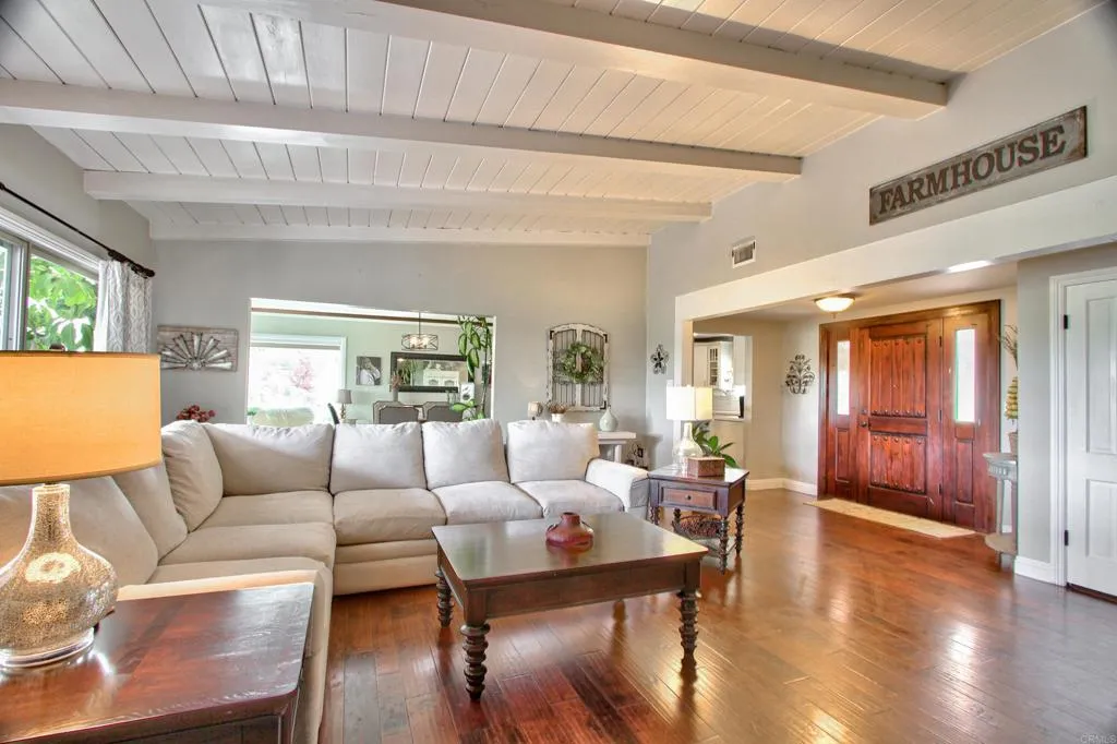 https://cdn.realtyfeed.com/cdn/127/305830504/98f548ad724b64e07a08f39a8ed3609c.webp