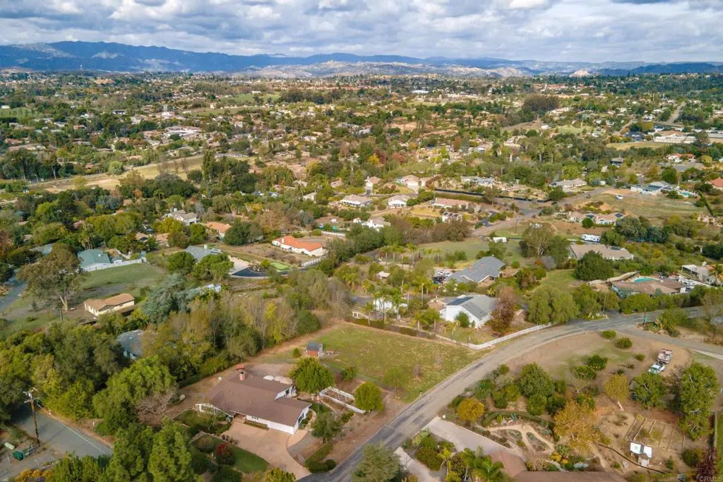 https://cdn.realtyfeed.com/cdn/127/305830504/e9e592dc0e50821ebe3817e077e944b0.webp