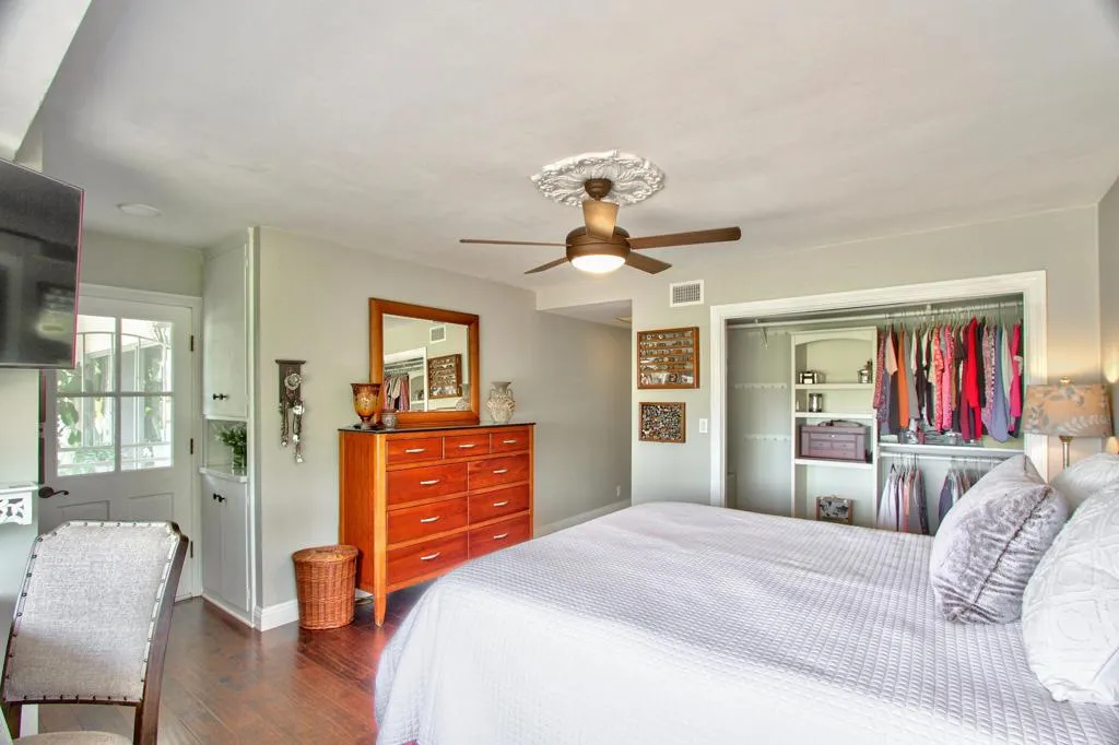 https://cdn.realtyfeed.com/cdn/127/305830504/ec0abc3815fe4acd22ed4d42365ea2a9.webp