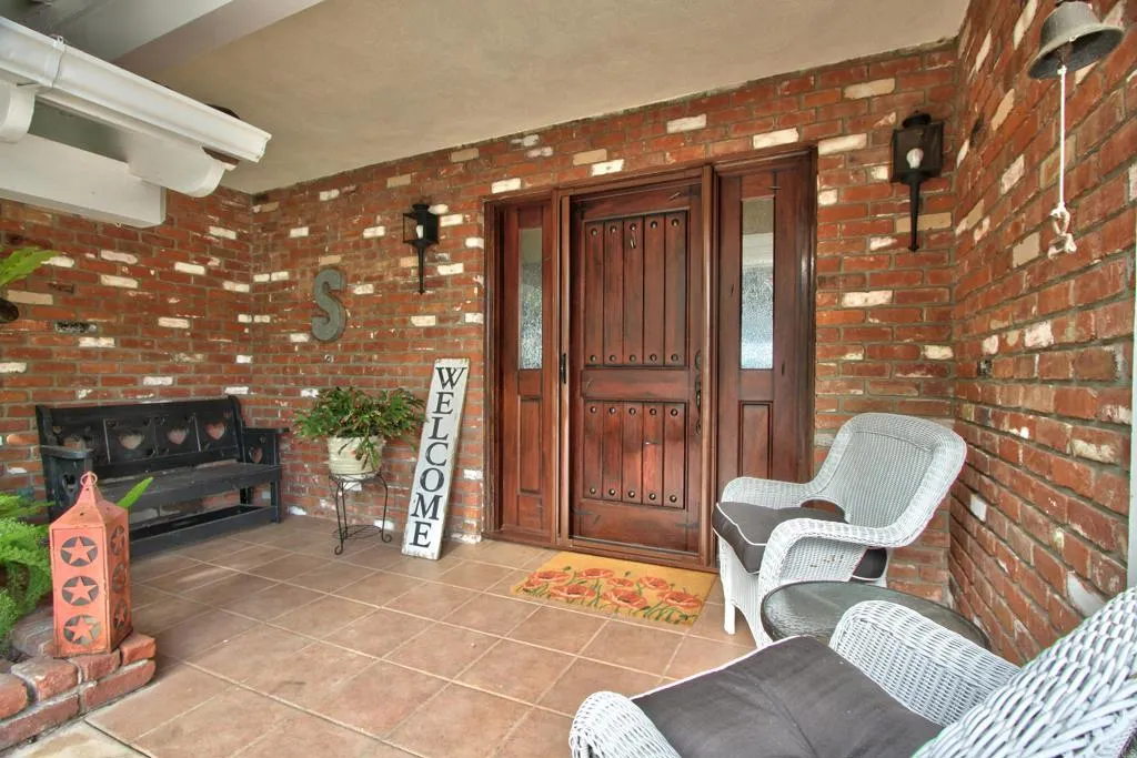 https://cdn.realtyfeed.com/cdn/127/305830504/fd79e1b3854ccdb33bcf598fee3e8221.webp