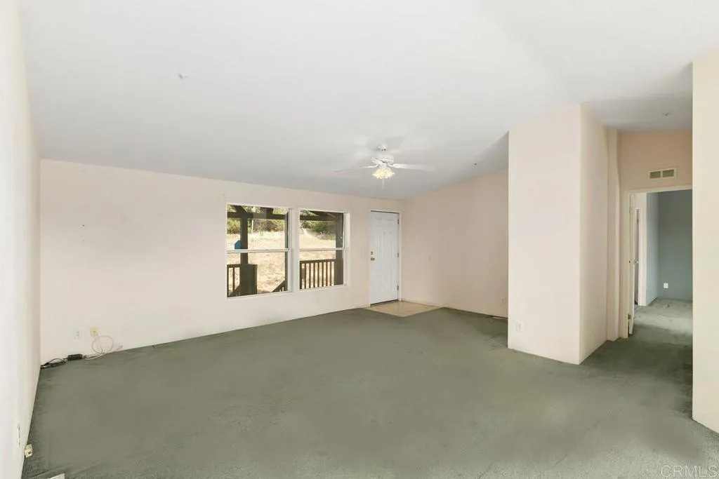 https://cdn.realtyfeed.com/cdn/127/305831787/dc19089b6b7aca68312185ada353bd12.webp