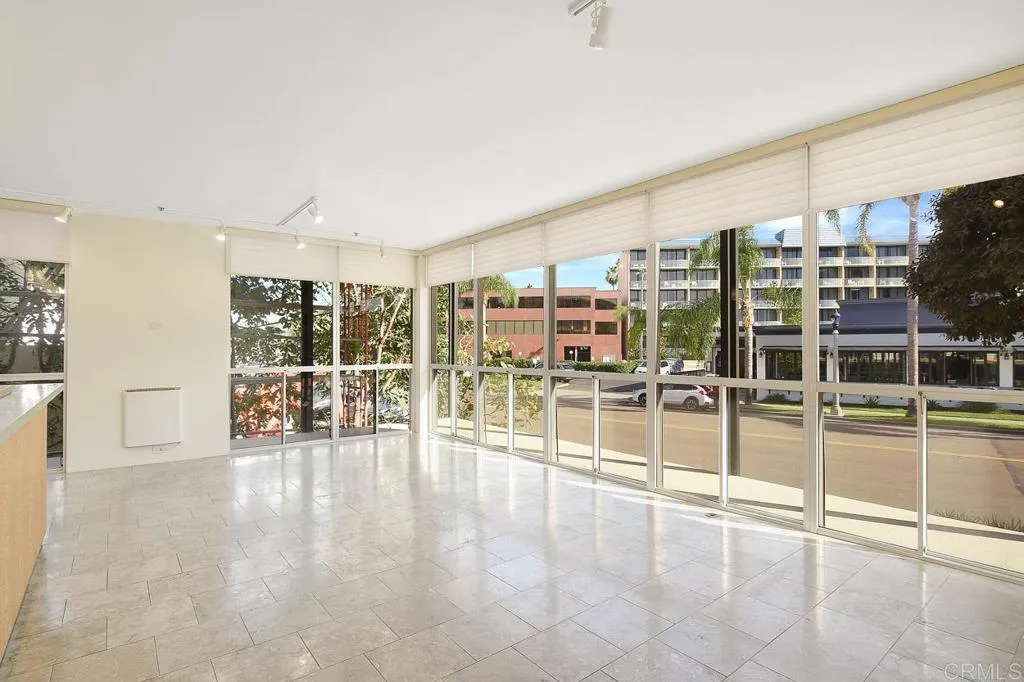 https://cdn.realtyfeed.com/cdn/127/305837047/02053987ec5fc2d0d56571707dce2c2b.webp