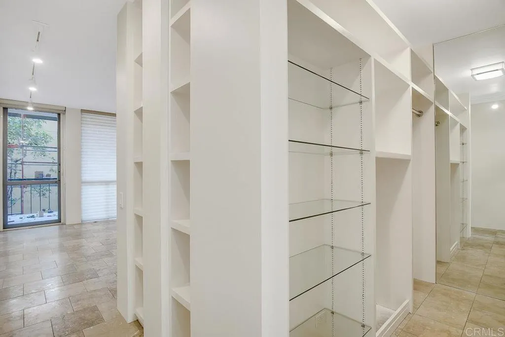 https://cdn.realtyfeed.com/cdn/127/305837047/09679fbce0dce2c8808e077fdd922f7c.webp