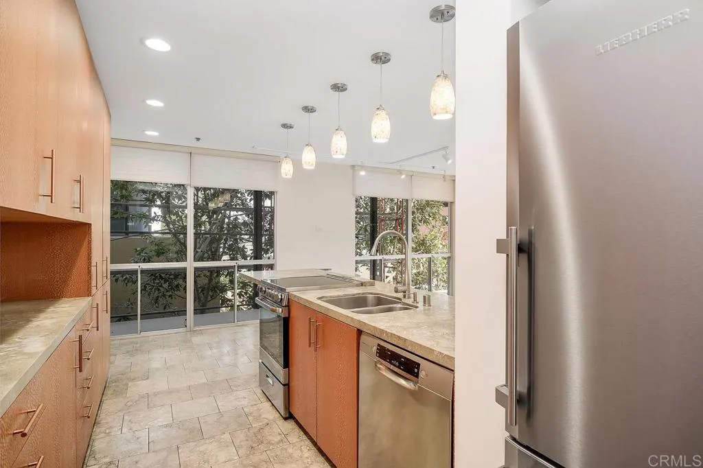https://cdn.realtyfeed.com/cdn/127/305837047/857315d16aac8b5a042b2782a693f230.webp