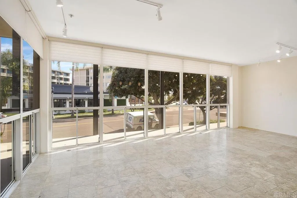 https://cdn.realtyfeed.com/cdn/127/305837047/b4a5625678980a96f0f22d8e923e2003.webp