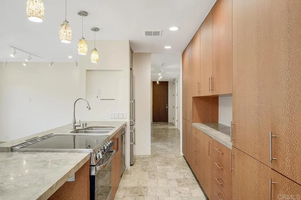 https://cdn.realtyfeed.com/cdn/127/305837047/be3f484c6cad886b2b3ab5ed4f1ca758.webp