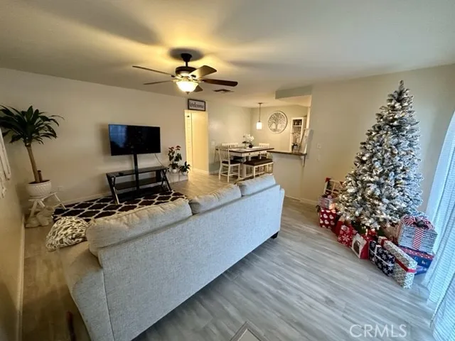 https://cdn.realtyfeed.com/cdn/127/305840505/6b1a7e3e3db2fbb67aa8c567044e5048.webp