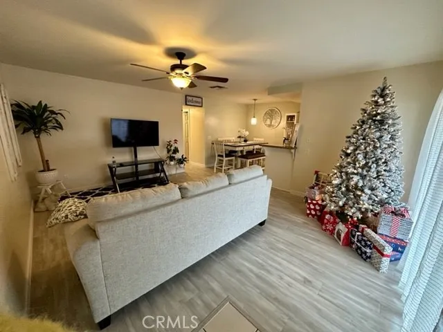 https://cdn.realtyfeed.com/cdn/127/305840505/d74b07712f2996b206661efc9cbf47a4.webp