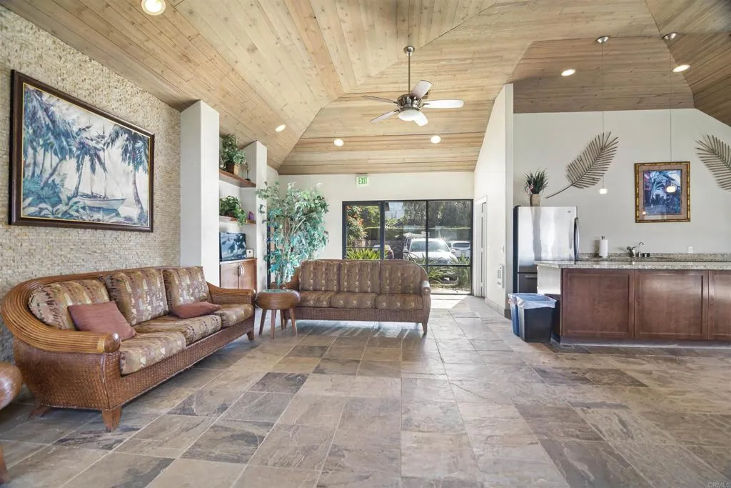 https://cdn.realtyfeed.com/cdn/127/305848608/05b161484d3f14acfed59f7d4241ffb0.webp