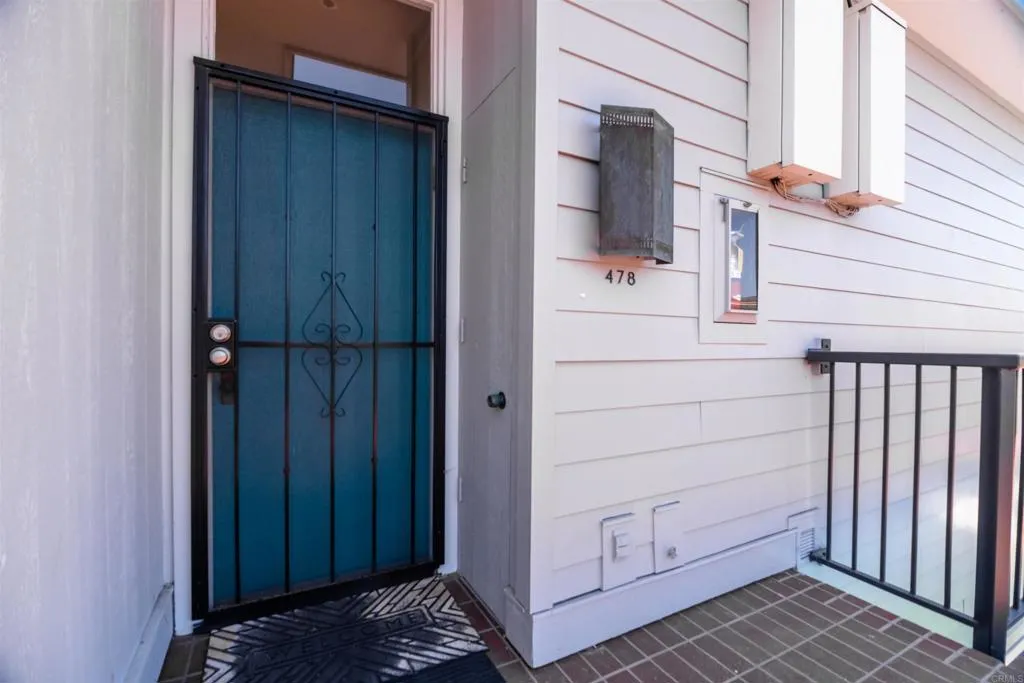 https://cdn.realtyfeed.com/cdn/127/305848608/80eb004f32166ad361907d394bac4d27.webp